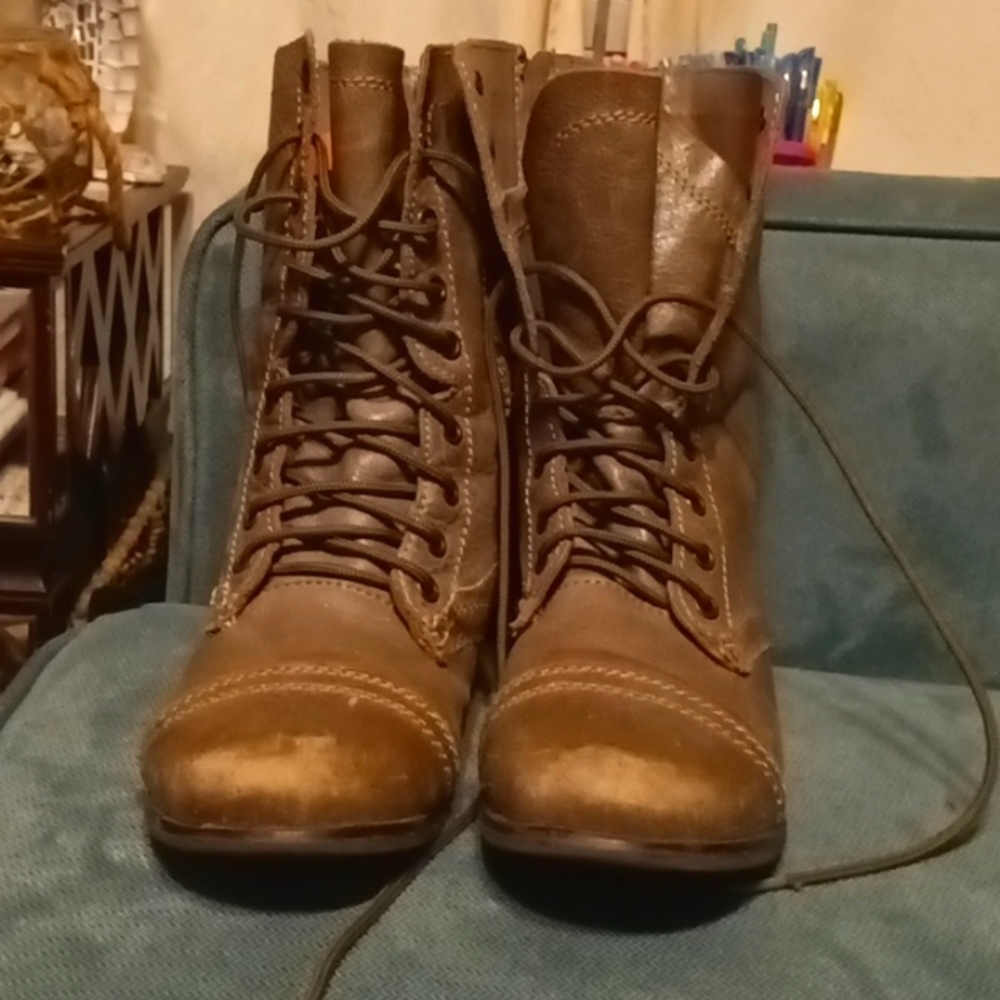 Steve Madden troopa combat boots